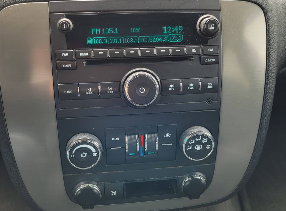2009-chevrolet-suburban-ls (3)