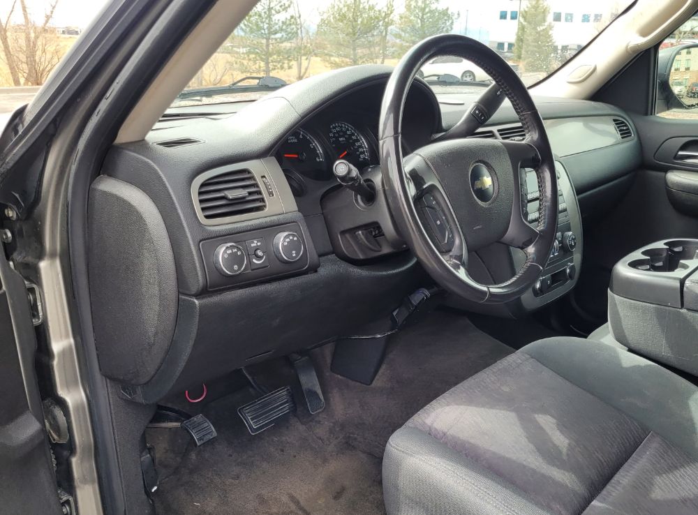 2009-chevrolet-suburban-ls (4)